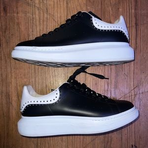 Alexander Mcqueen Black / White Size 12